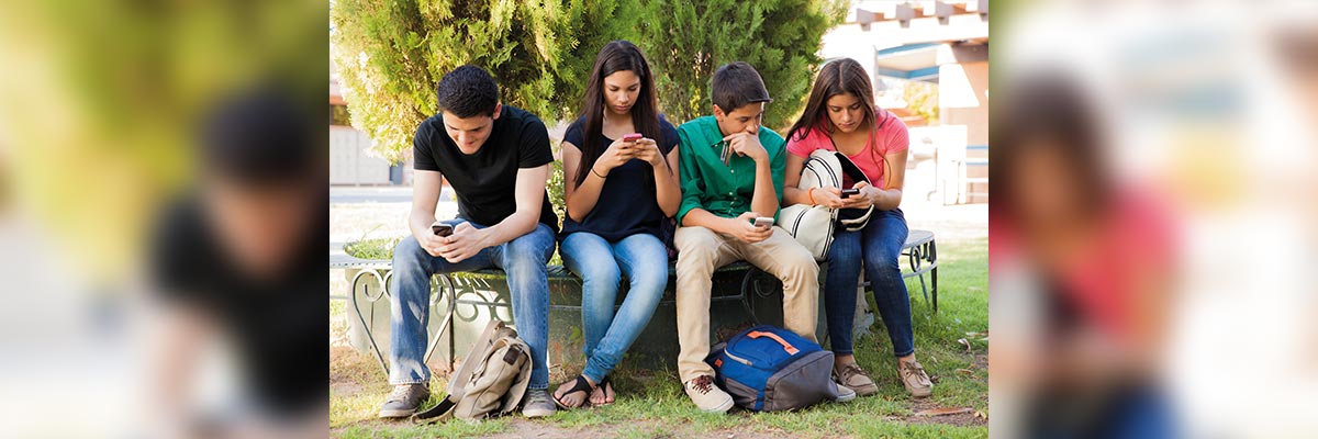 Jóvenes en redes sociales Jóvenes en redes sociales