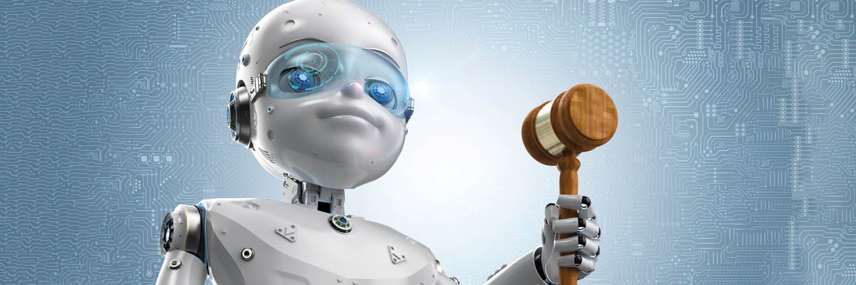 Robot metálico con ojos digitales sostiene un mazo de juez frente a fondo de circuito informático.