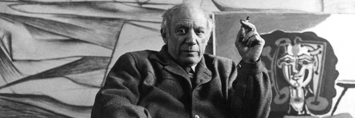 Foto de Picasso fumando Foto de Picasso fumando