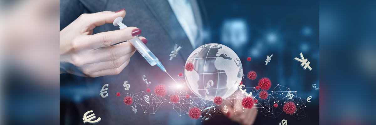 Mujer vacunando de coronavirus a un globo terrestre