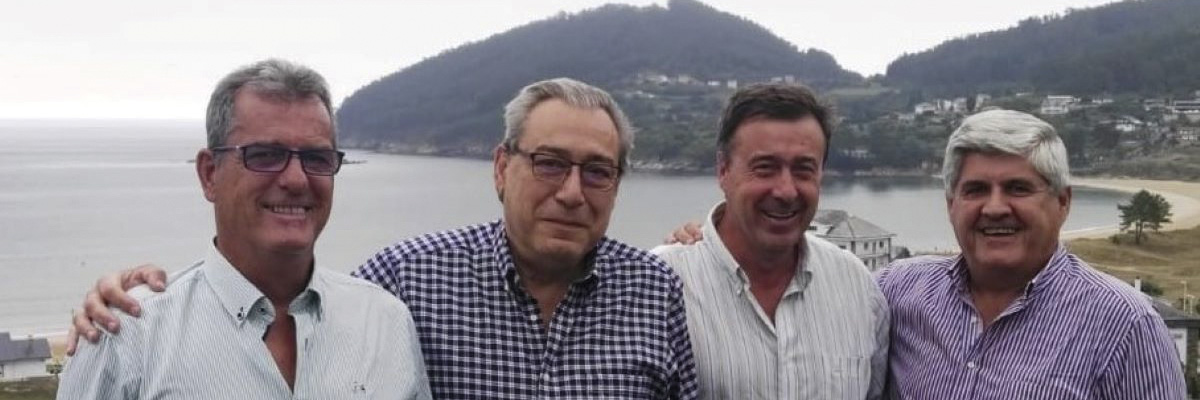 Grupo de amigos del profesor Carlos de la Peña Grupo de amigos del profesor Carlos de la Peña