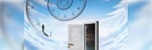 Nubes, una puerta abierta, un reloj y una persona a lo lejos